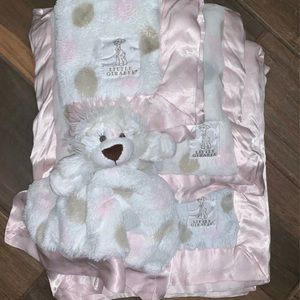 Little Giraffe Blanket Set Bundle